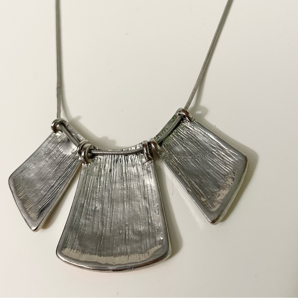 Color Block Geometric Statement Necklace - Picture 7 of 11